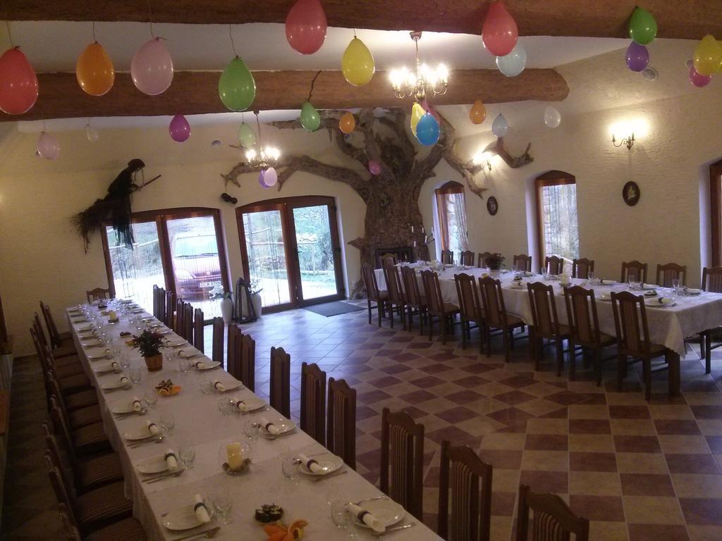 Zbojna Debra Bed & Breakfast Golejow Exterior photo