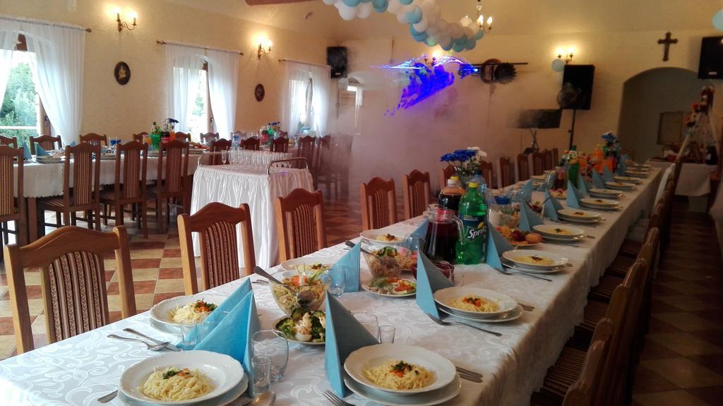 Zbojna Debra Bed & Breakfast Golejow Exterior photo